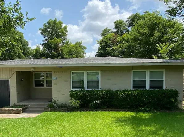 2125 Forest Oaks Dr, Dallas, TX 75228