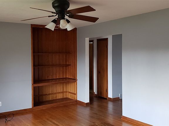 2nd image of 3818 Dakota Ln