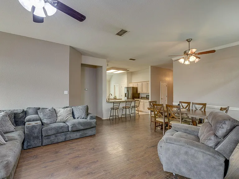 9005 Tyne Trl — Photo 7