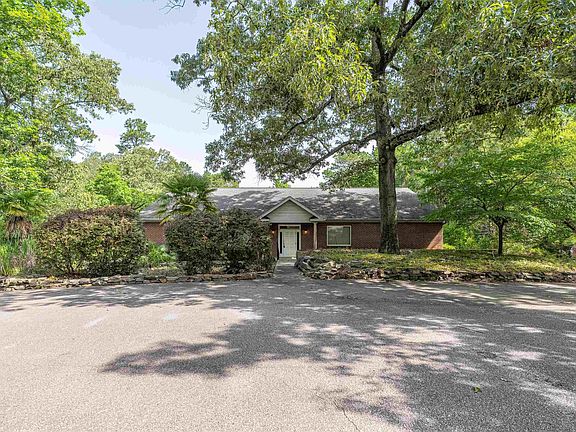 4th image of 301 Ramblin Rd