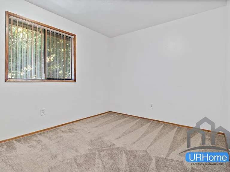 400 SE 169th Ave — Photo 25