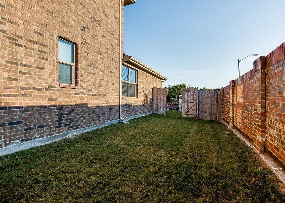 side yard