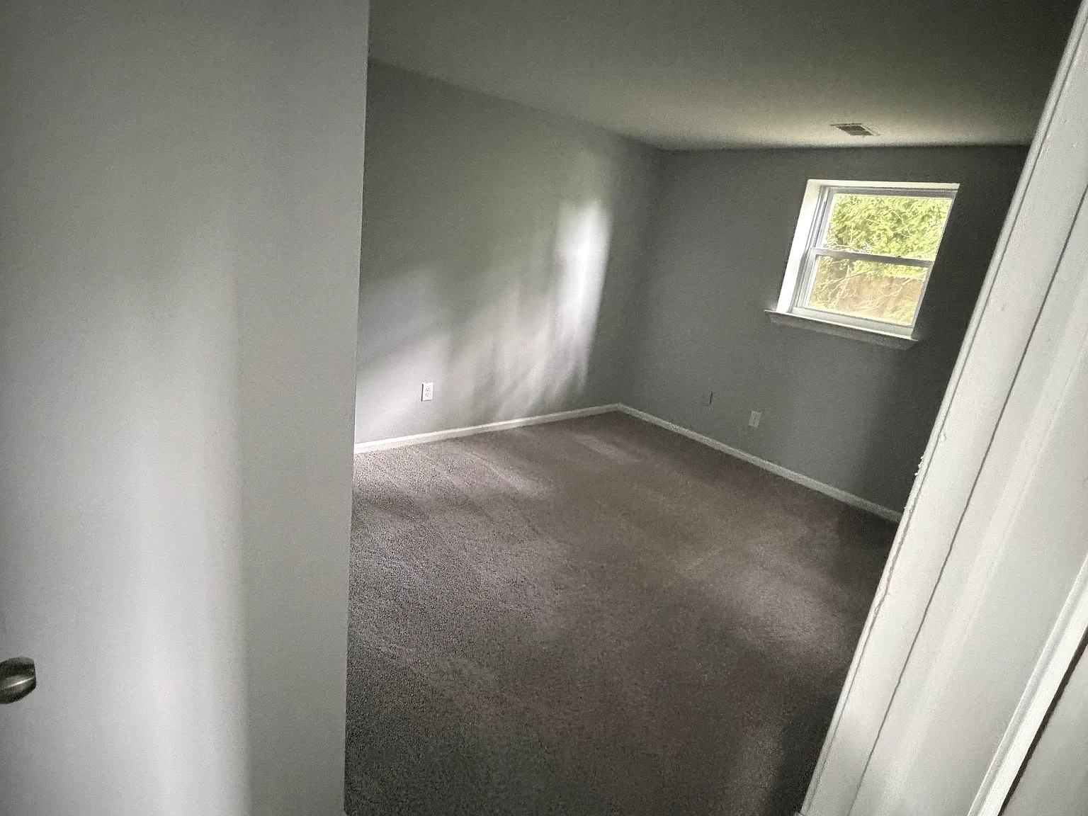 2 bed, 900 sqft, $1,600 — Photo 4