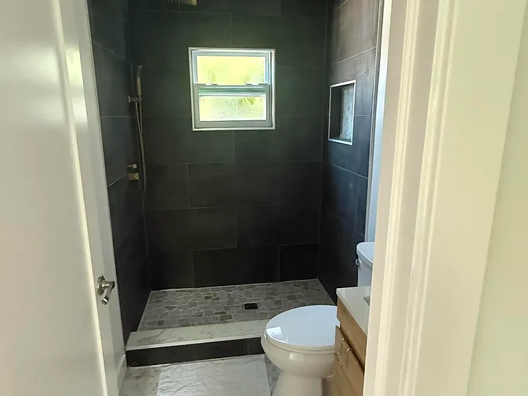 2436 Holly Ln NE — Photo 55