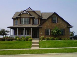 1217 Lake Shore Dr, Iowa City, IA 52246