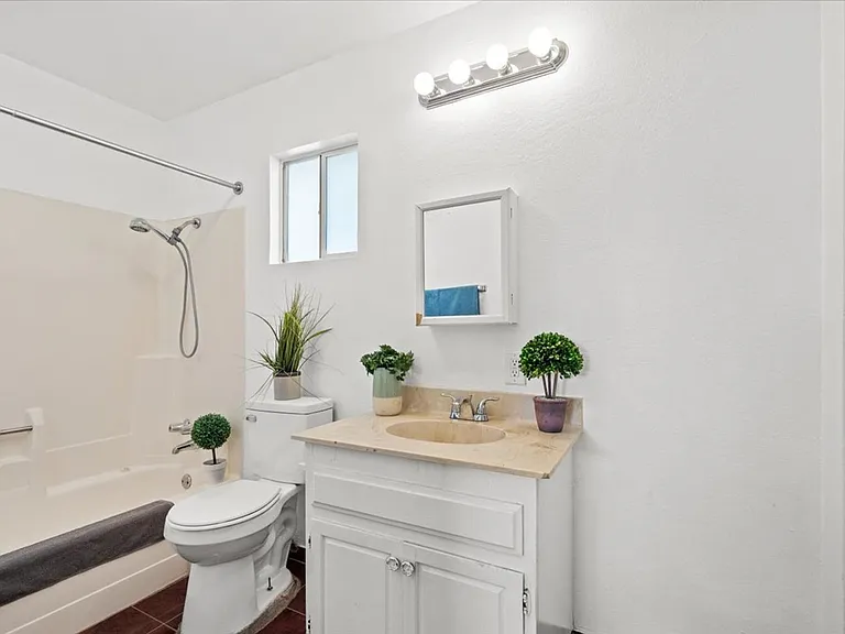 3421 E Twining Ave — Photo 18