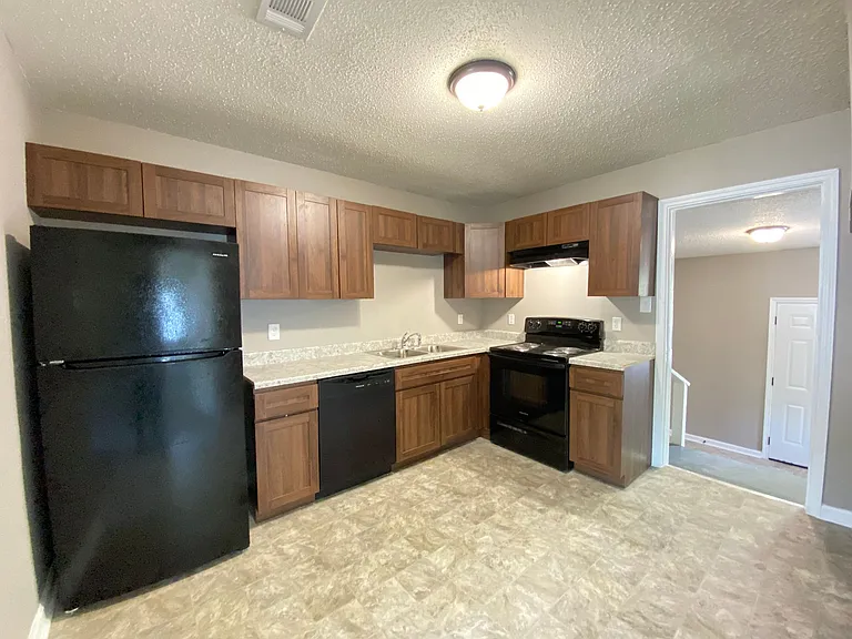 64 Hill Ln — Photo 7