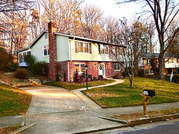 2nd image of 2207 Jib Ln