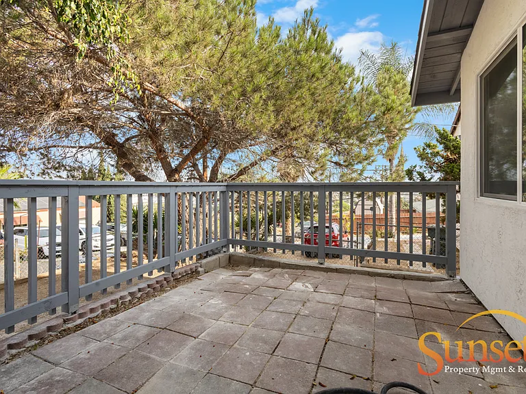 8848 Harness St — Photo 34