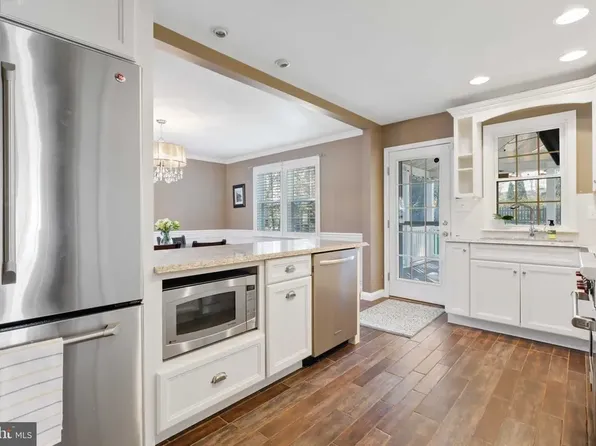 45 Thornhill Rd, Lutherville Timonium, MD 21093