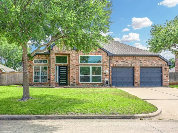 317 Village Trl, Trophy Club, TX 76262