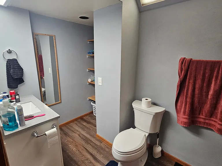 1010 Mills St — Photo 1