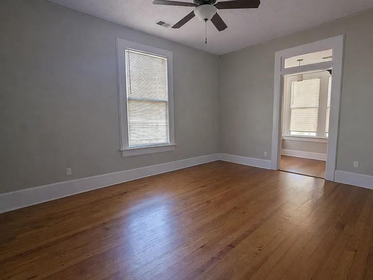 2115 Wallace St — Photo 23