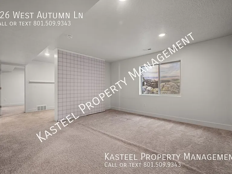 126 W Autumn Ln — Photo 30
