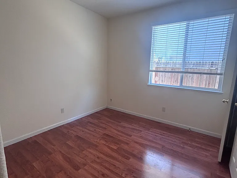 4724 Millner Way — Photo 10