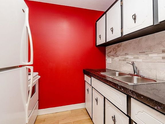 3rd image of 1735 Agassiz Rosedale Hwy #9-217