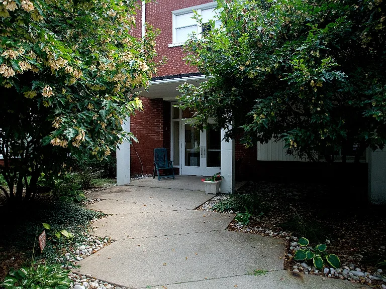 704 Canboro Rd — Photo 6