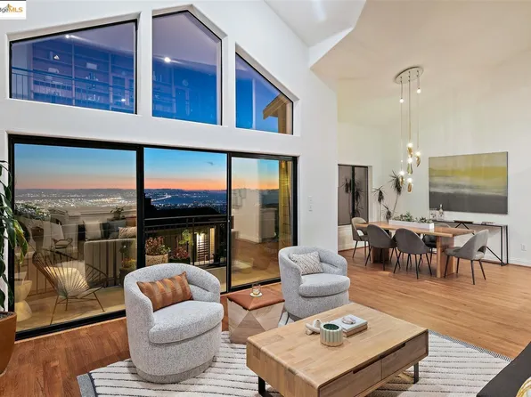 63 Schooner Hl, Oakland, CA 94618