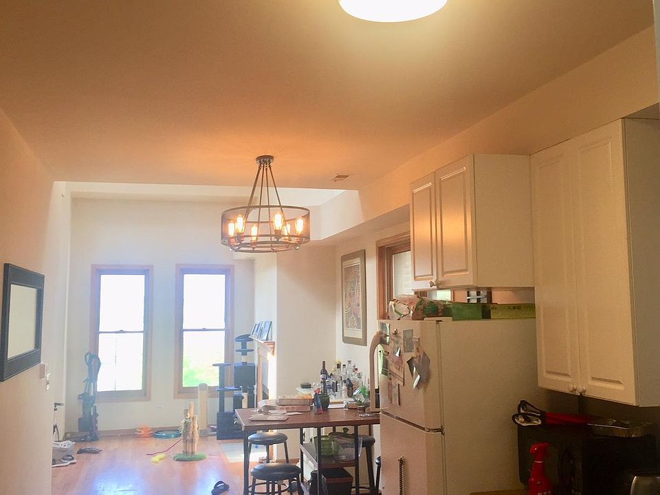 1st image of 1219 W Erie St APT 2B
