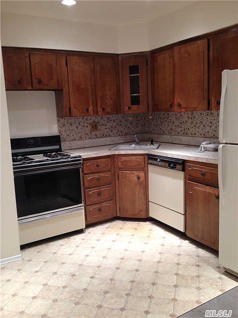2nd image of 6475 Wetherole St APT 3