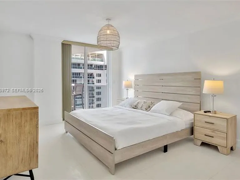2401 Collins Ave #1805 — Photo 3