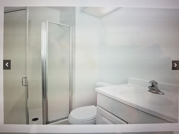 4th image of 17 Oldwood Ct