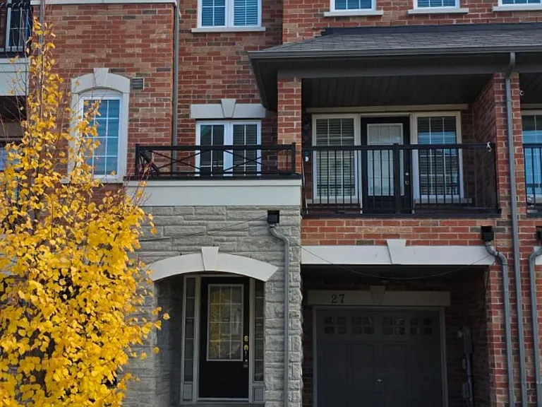 27 Shiff Cres — Photo 1