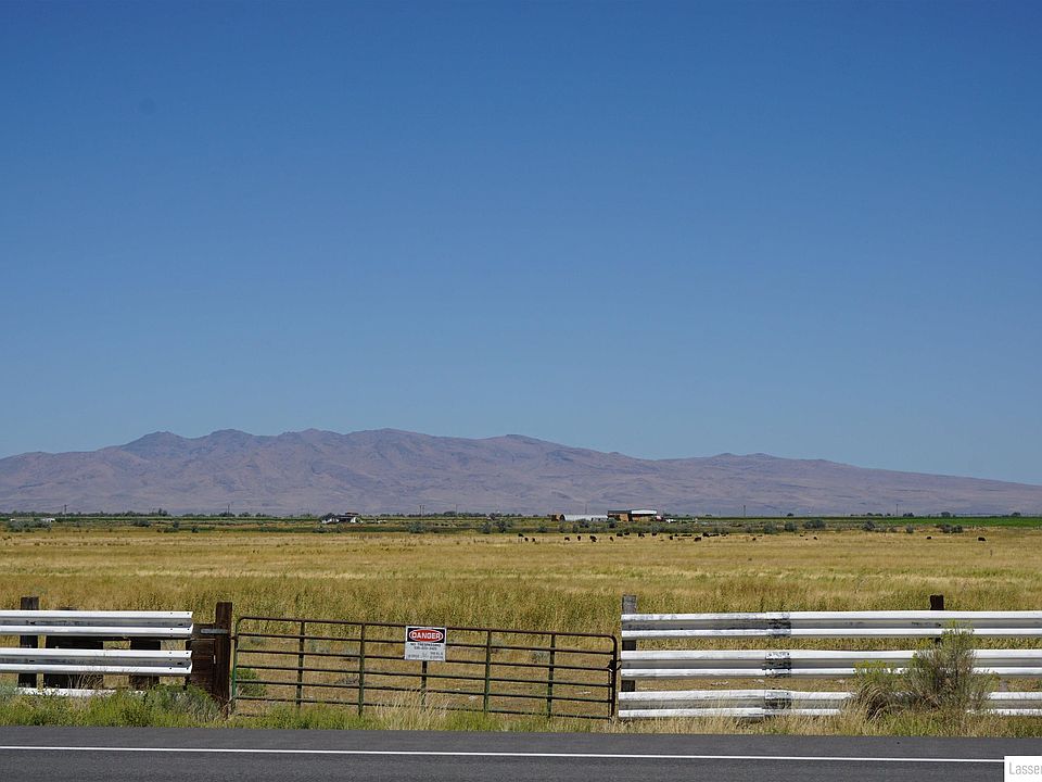 1st image of 443-450 Highway 395 Hwy