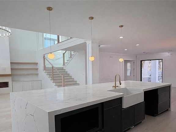 5th image of 2592 Camp Mitchell Rd