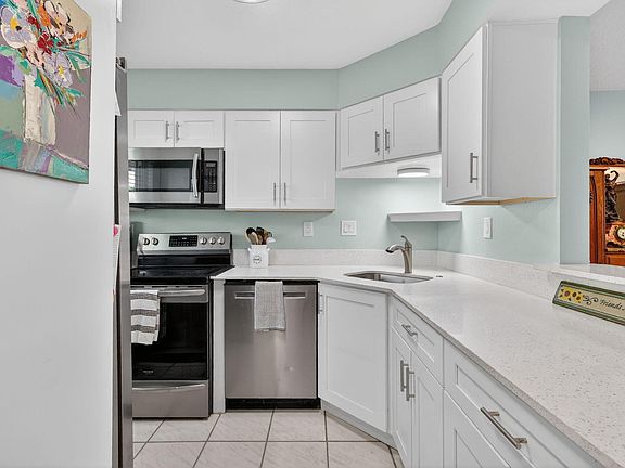 2nd image of 1176 Bayshore Drive #205