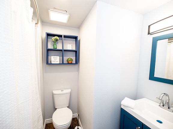 5th image of 104 W Bobe St #2