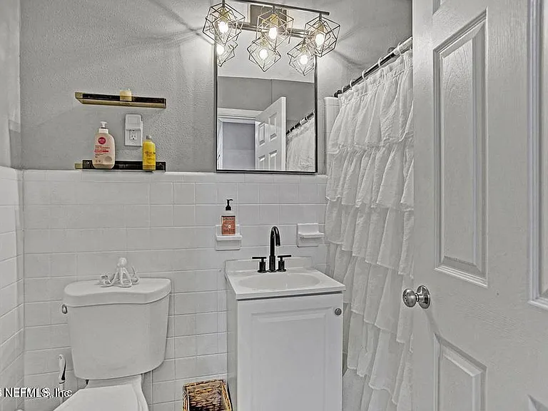 1542 Cellar Cir — Photo 14