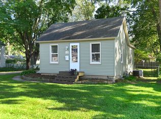 1121 7th St NW, Faribault, MN 55021