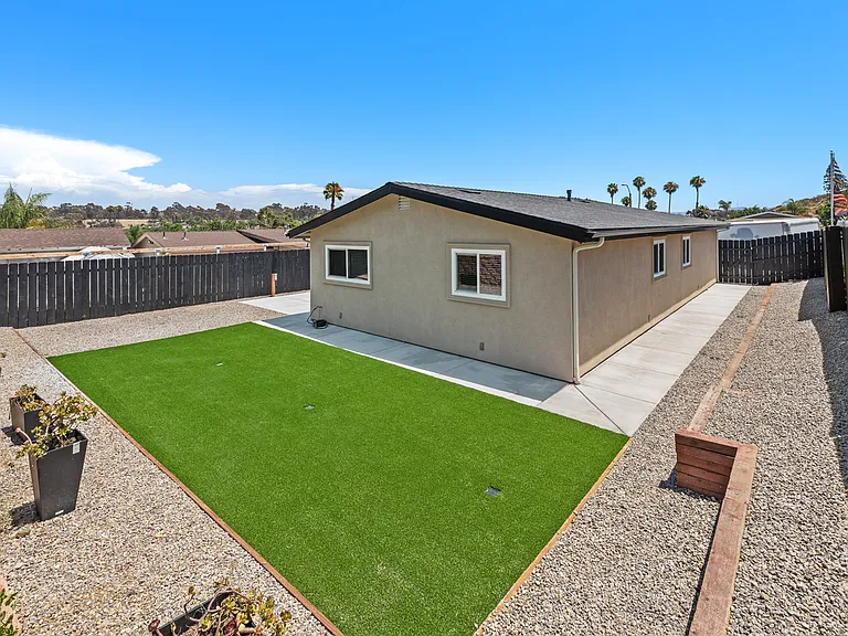 4048 Marzo St — Photo 21