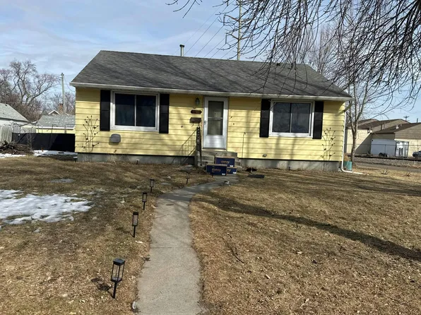 118 4th Ave NE, Saint Cloud, MN 56304