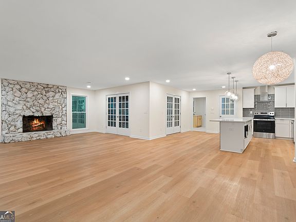5th image of 50 Wynfield Dr