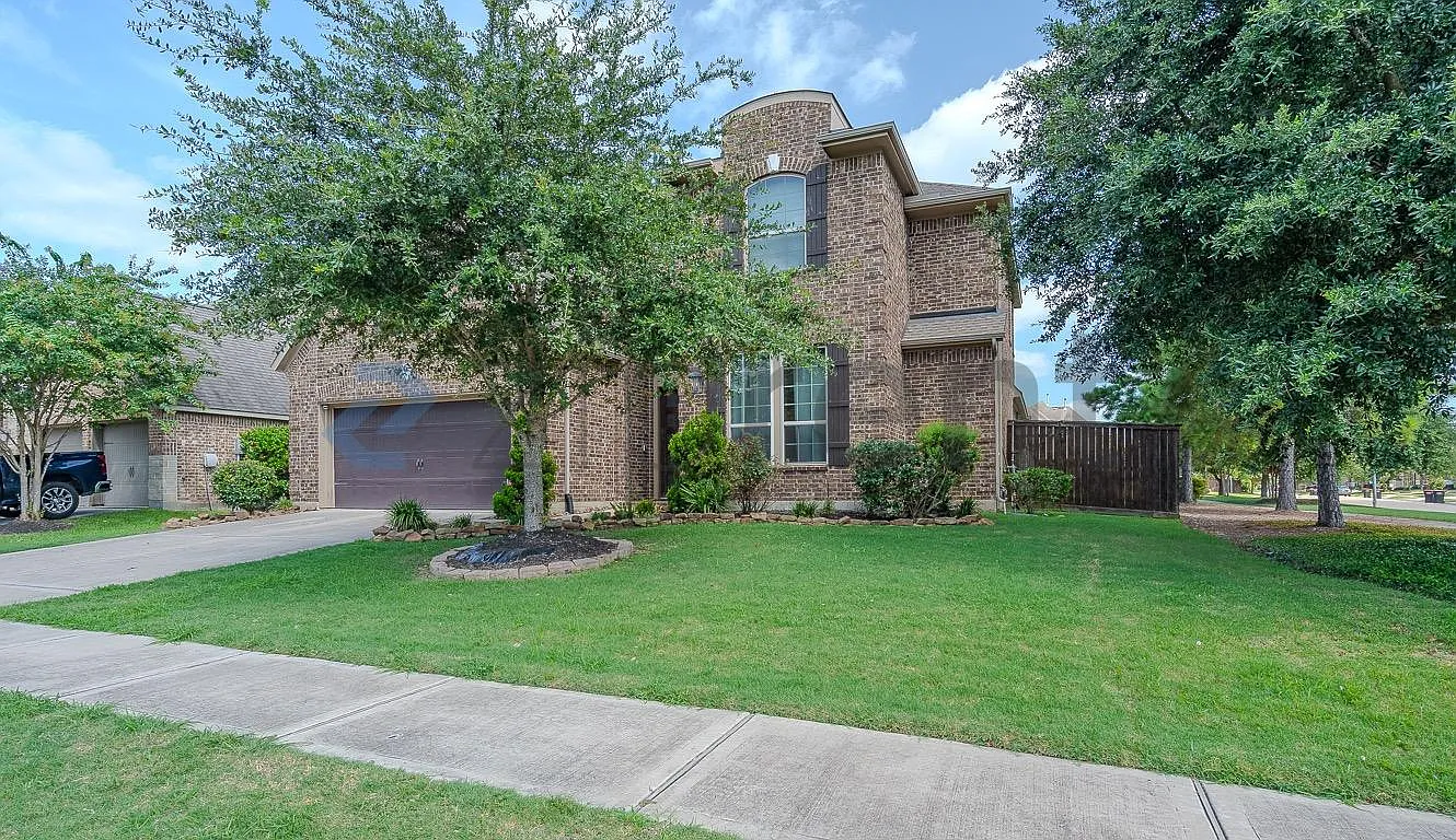 4 bed, 2991 sqft, $2,990 — Photo 2
