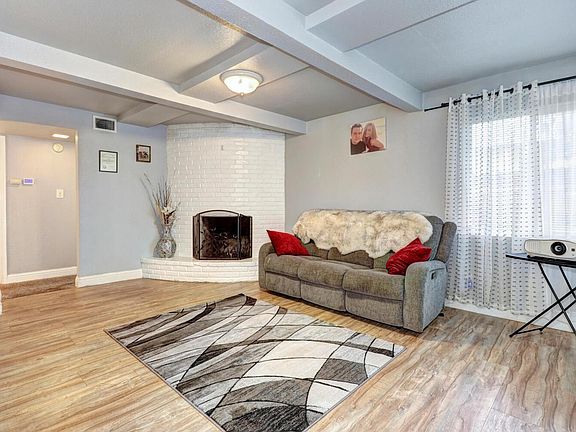 4th image of 2008 Manzanita Way