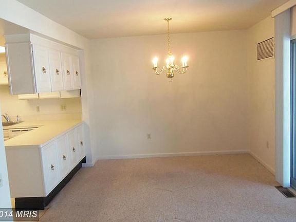 5th image of 3624 Gleneagles Dr #9-2B