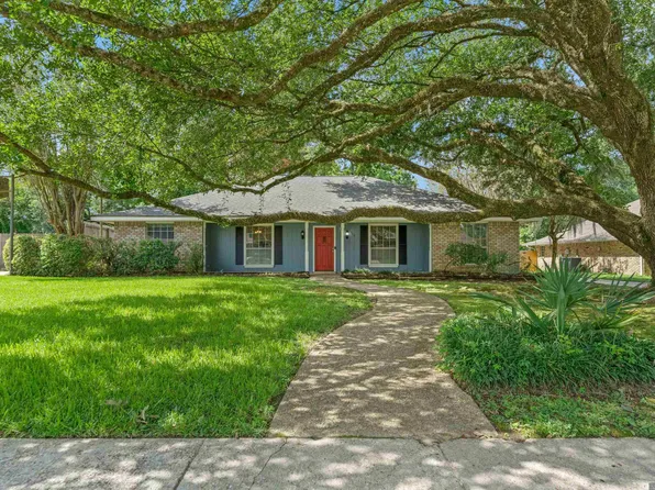 12674 S Highmeadow Ct, Baton Rouge, LA 70816