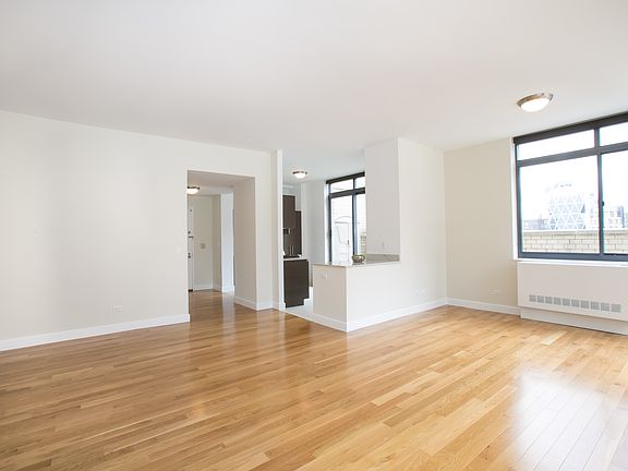 3rd image of 235 W 48th St Ph A