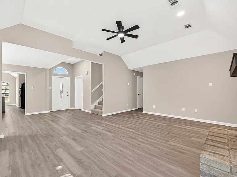 4906 Pleasure Lake Ln — Photo 13