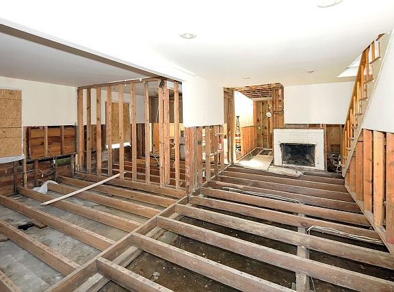 3rd image of 34 Forest Ave
