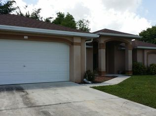 702 SW 8th Ct, Cape Coral, FL 33991