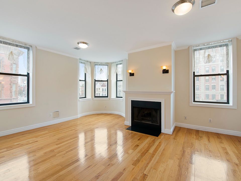 1st image of 100 W 119th St