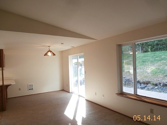 5th image of 4726 231st Street Ct E