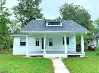 5 Ramapo Rd, Hewitt, NJ 07421