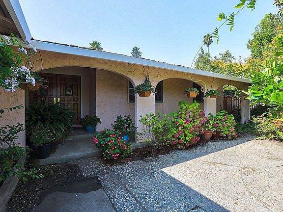 3rd image of 21614 La Playa Ct