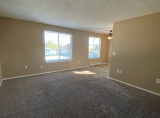 1289 SE Holman Ave, Dallas, OR 97338