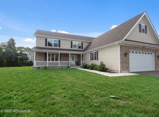 631 N Kaspar Ave, Arlington Heights, IL 60004